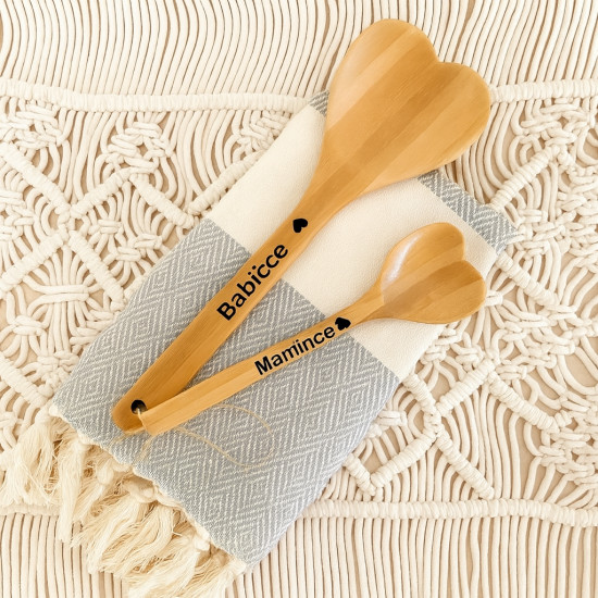 Dřevěné vařečky ve tvaru srdce