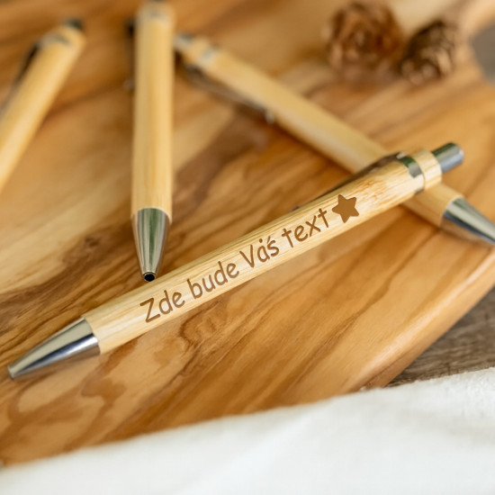Bambusové pero s gravírováním